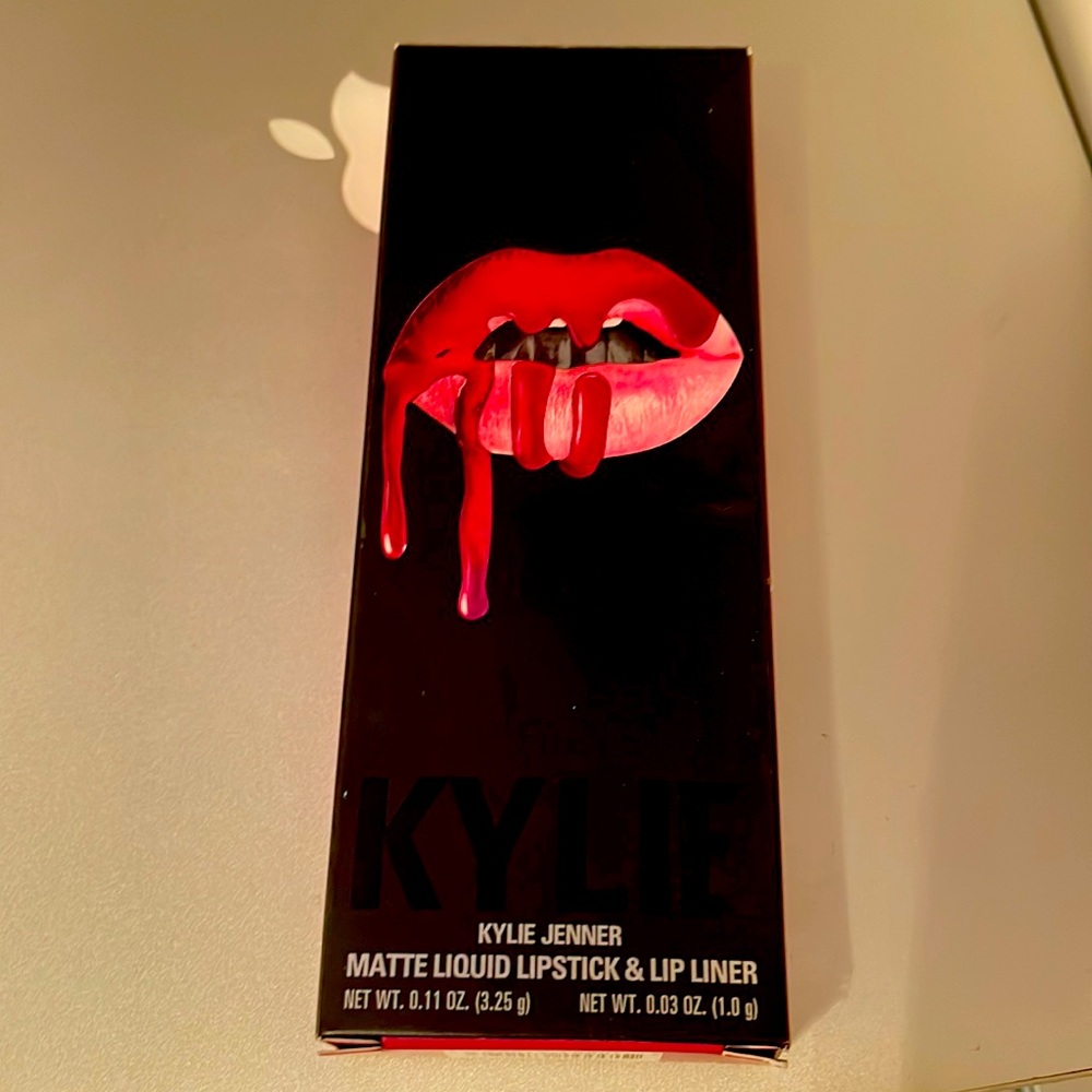 Kylie lip kit in the shade Posie K